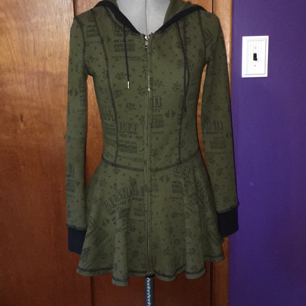 Rare Betsey Johnson feed bag bee brand hoodie